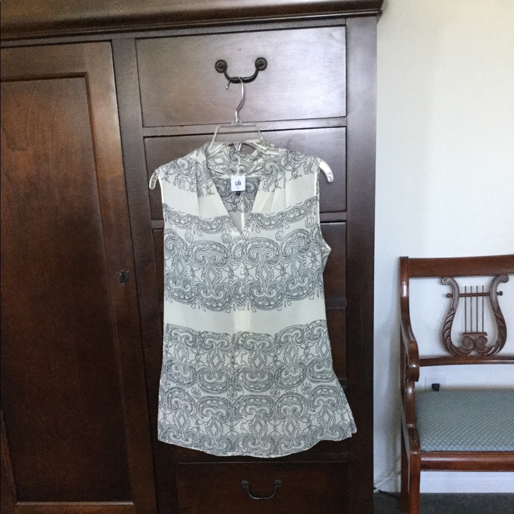 Cabi Scrollwork Top size small